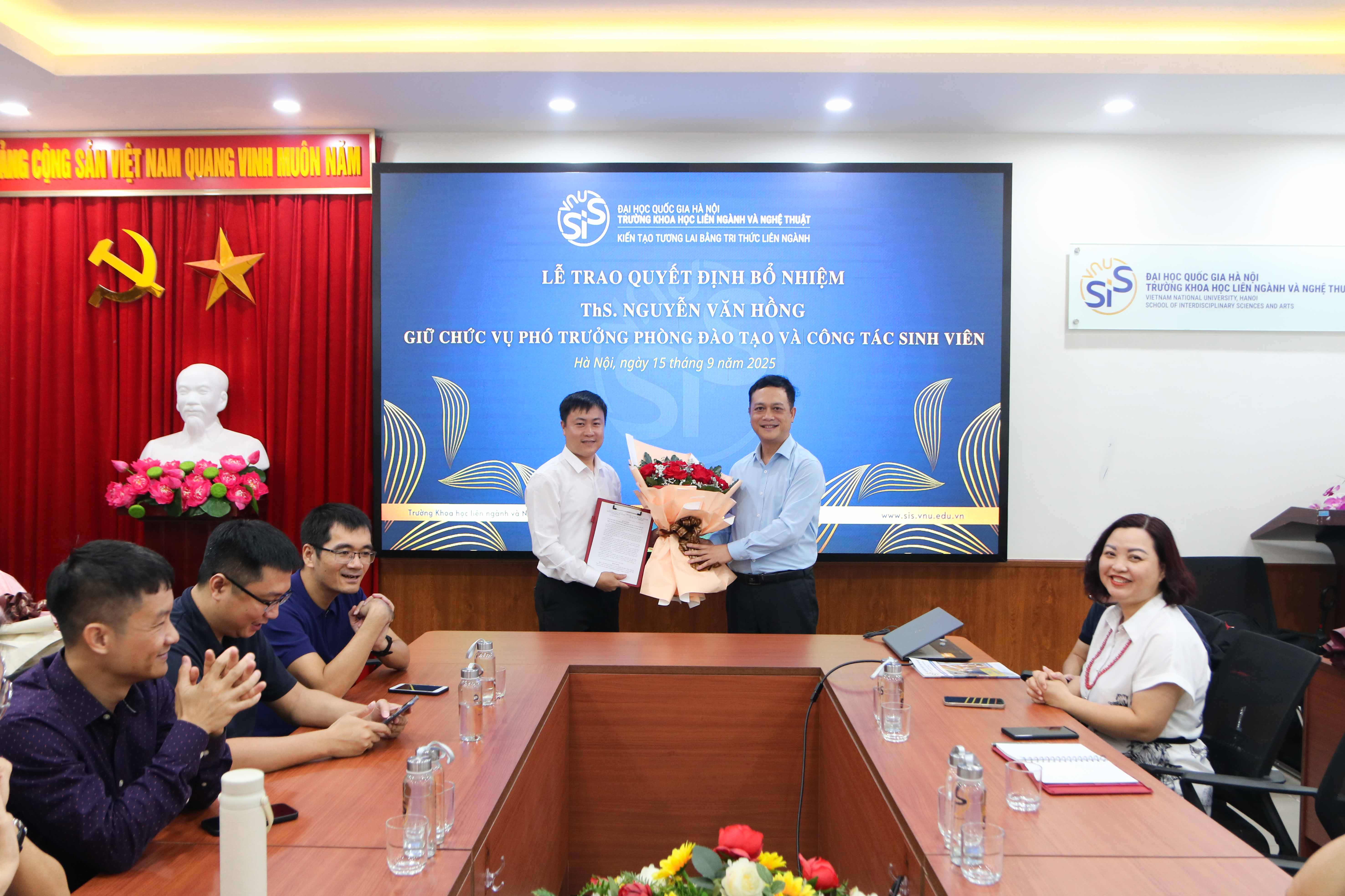 Lễ bổ nhiệm chức danh Phó Trưởng phòng Đào tạo và Công tác sinh viên