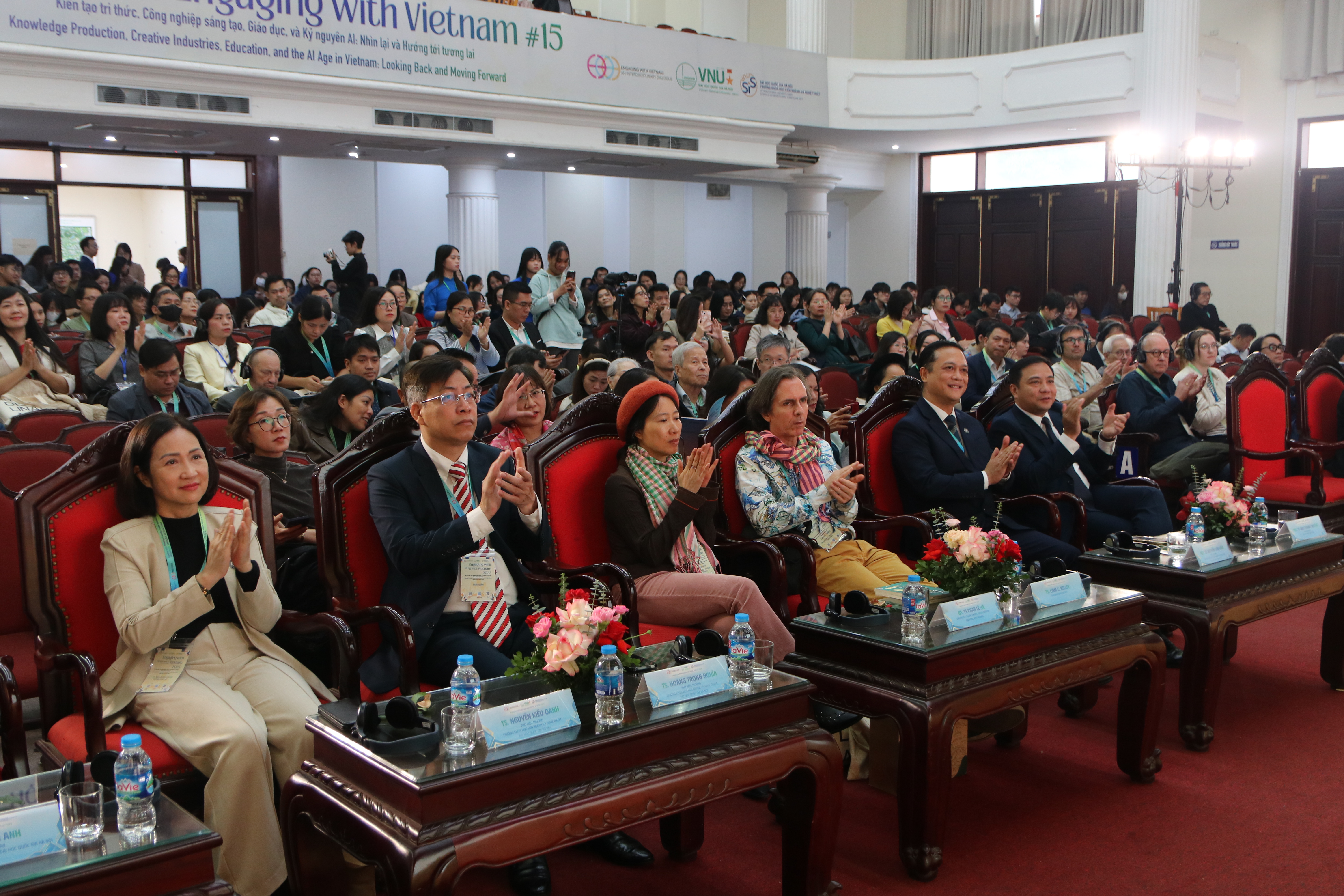 Hội thảo quốc tế Engaging with Vietnam 2025: Kiến tạo tri thức, công nghiệp sáng tạo và giáo dục trong kỷ nguyên AI