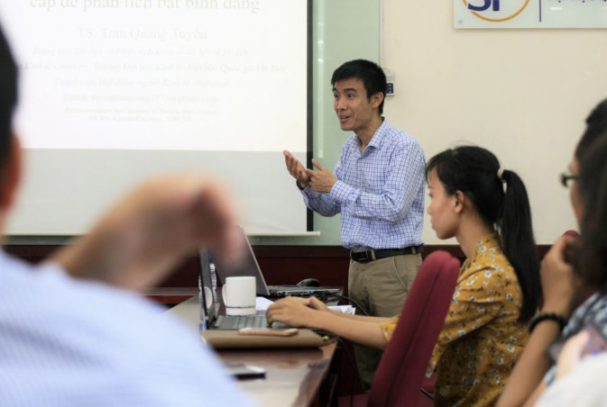 Seminar khoa học liên ngành “Khai thác dữ liệu thứ cấp trong nghiên cứu định lượng về Bất bình đẳng ở Việt Nam – Tìm thông điệp ẩn đằng sau những con số”