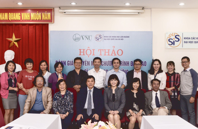 Hội thảo đánh giá chuyên môn Chương trình đào tạo thạc sĩ Khoa học bền vững ở Đại học Quốc gia Hà Nội