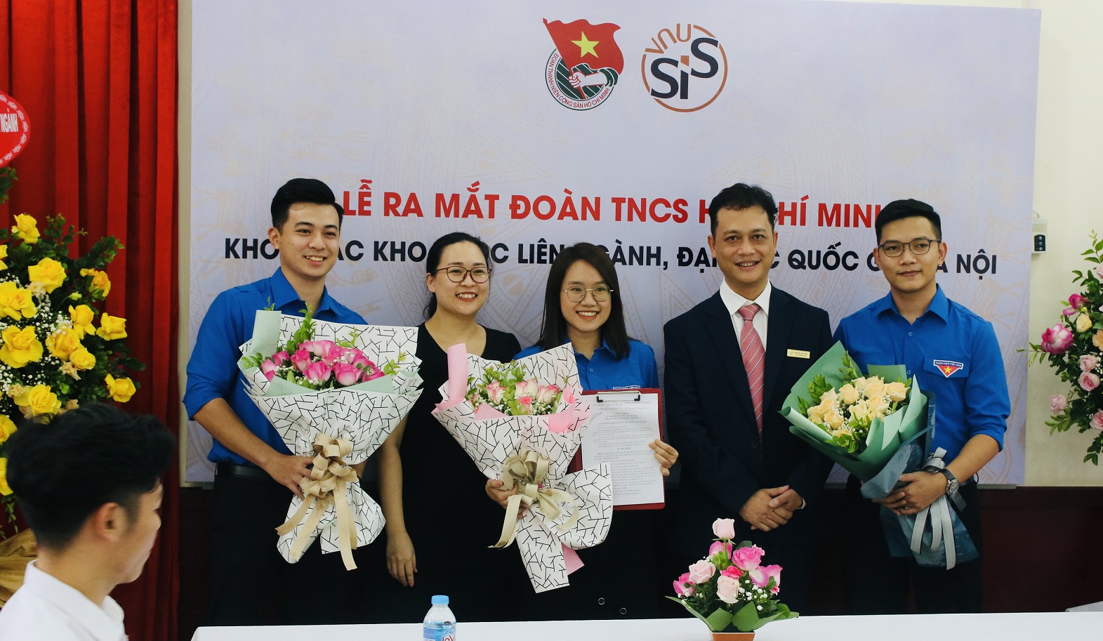 Ra mắt Đoàn TNCS Hồ Chí Minh - Khoa Các khoa học liên ngành, ĐHQGHN