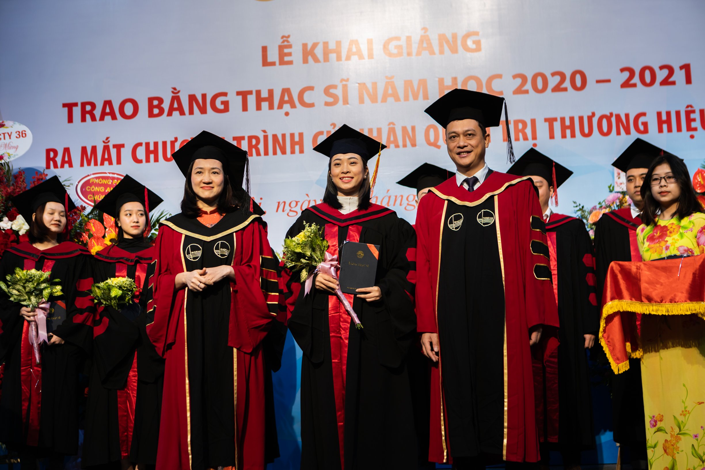 Khai giảng – Trao bằng Thạc sĩ và Ra mắt chương trình Cử nhân Quản trị Thương hiệu