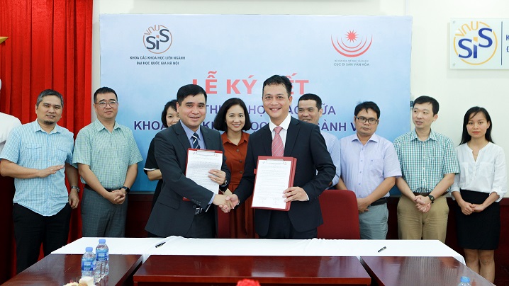 Lễ ký kết thỏa thuận hợp tác giữa Khoa Các khoa học liên ngành và Cục Di sản văn hóa trong đào tạo thạc sĩ Di sản học