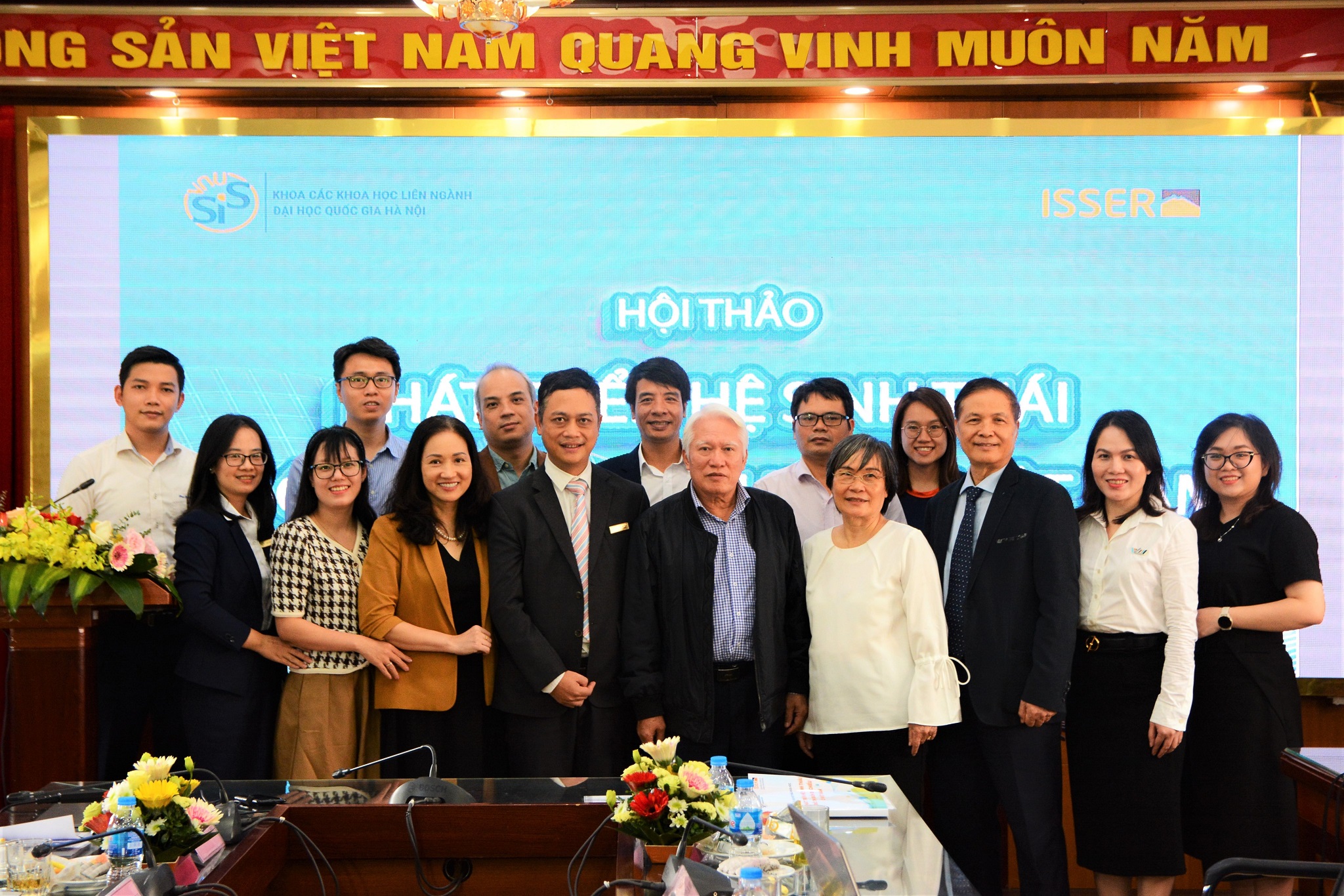 Phát triển hệ sinh thái đô thị biển đa chiều ở Việt Nam