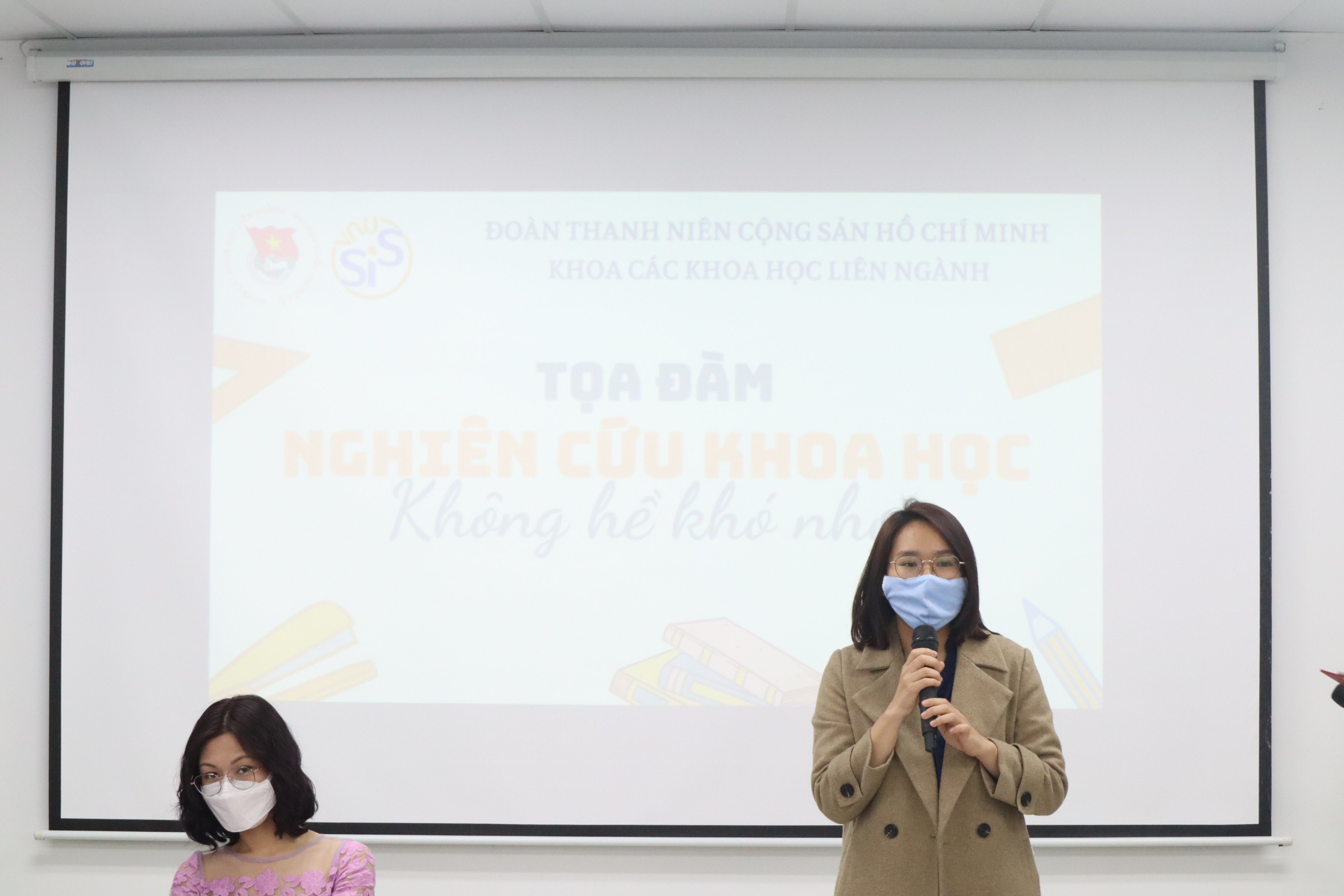 Tọa đàm Nghiên cứu Khoa học - Không hề khó nhọc