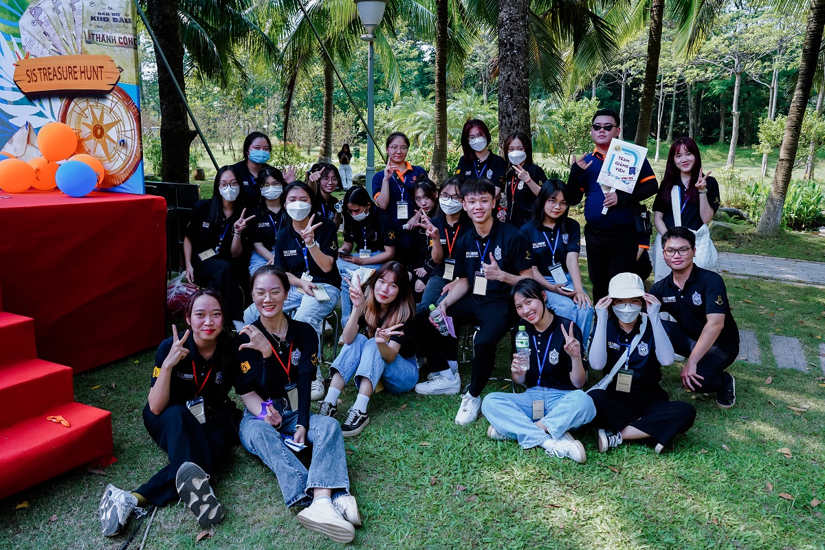 VIẾT VỀ VNU-SIS TEAMBUILDING 2022 - NGÔ THỊ KIM TIẾN TH2 K1