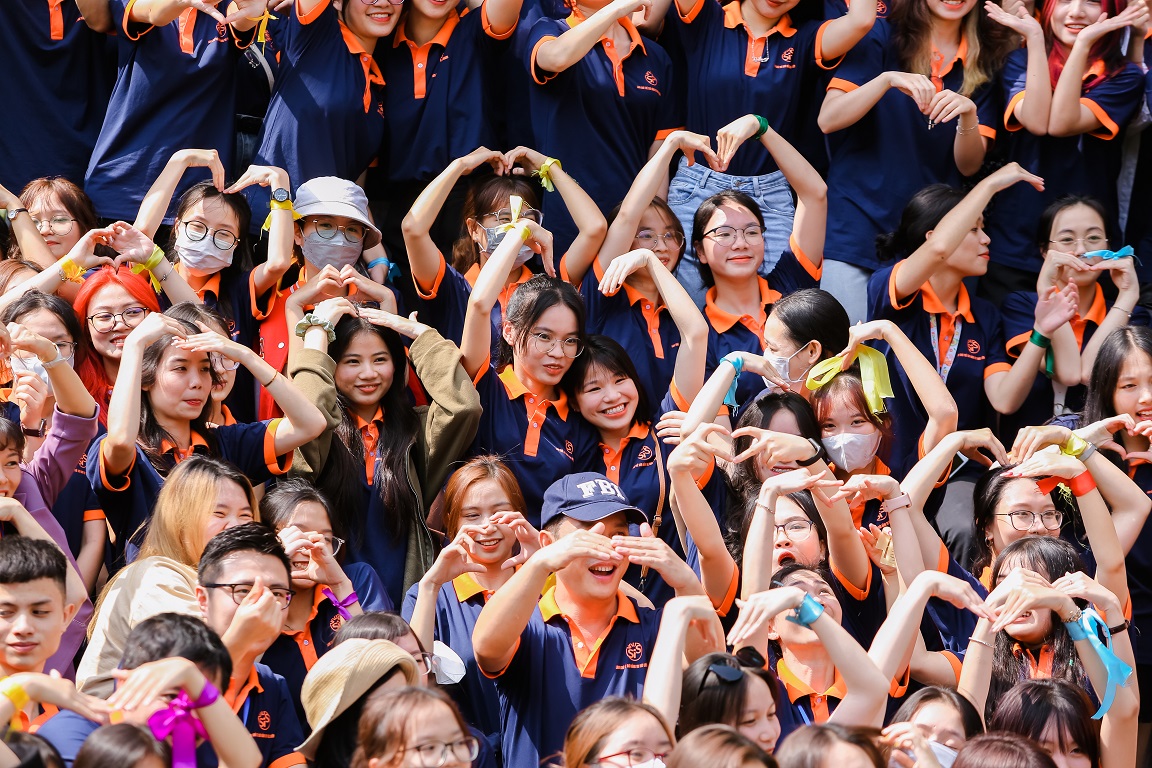 VIẾT VỀ VNU-SIS TEAMBUILDING 2022 - LÊ BAN MAI TH3 K2