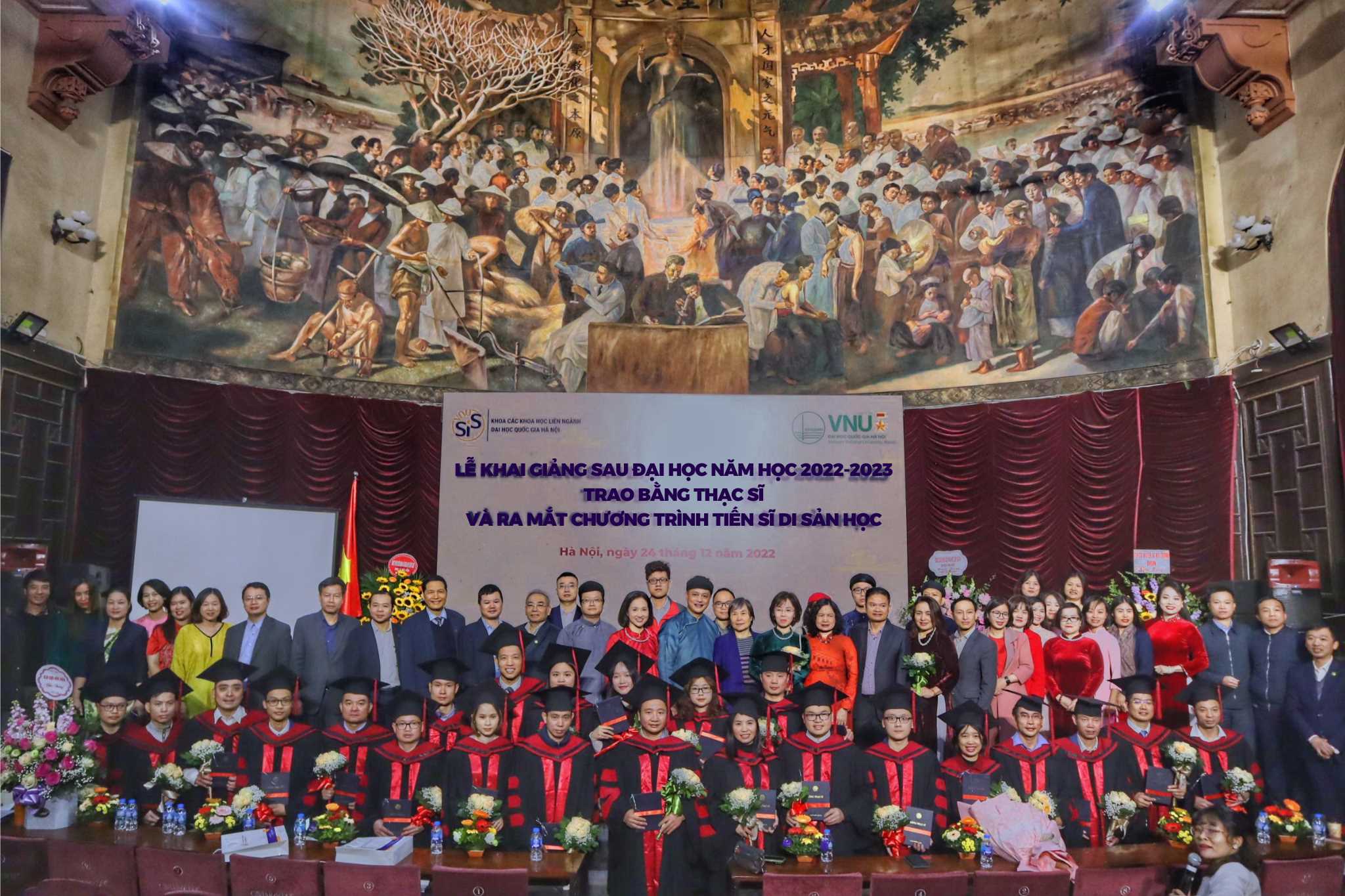 LỄ KHAI GIẢNG SAU ĐẠI HỌC, TRAO BẰNG THẠC SĨ NĂM HỌC 2022-2023 VÀ RA MẮT CHƯƠNG TRÌNH TIẾN SĨ DI SẢN HỌC