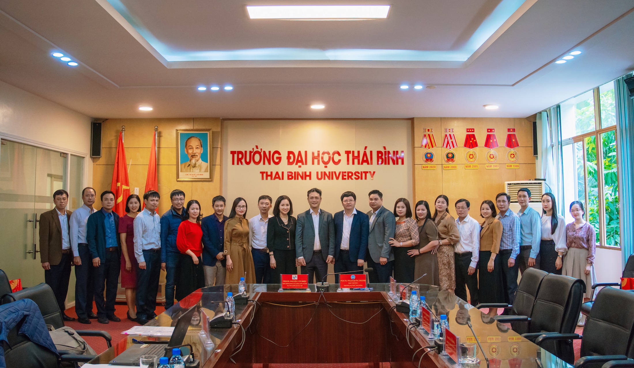 VNU-SIS ký kết hợp tác với Trường Đại học Thái Bình (TBU)