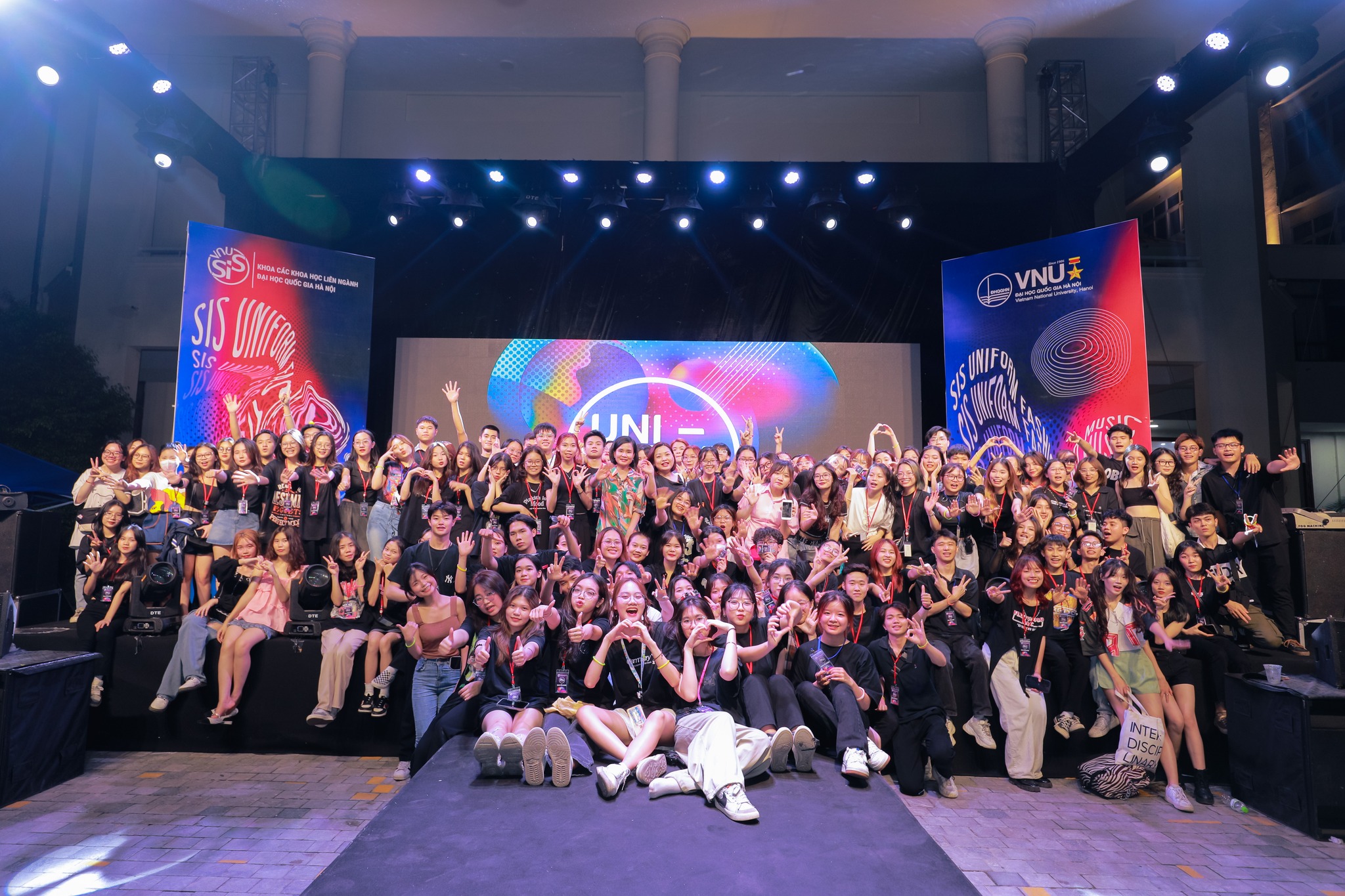 Sinh viên nhà S phong cách và thời trang tại đêm thời trang SUFM