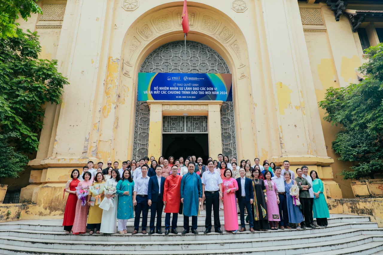 Lễ trao Quyết định bổ nhiệm nhân sự lãnh đạo các đơn vị và ra mắt chương trình đào tạo mới năm 2024 Trường Khoa học liên ngành và Nghệ thuật