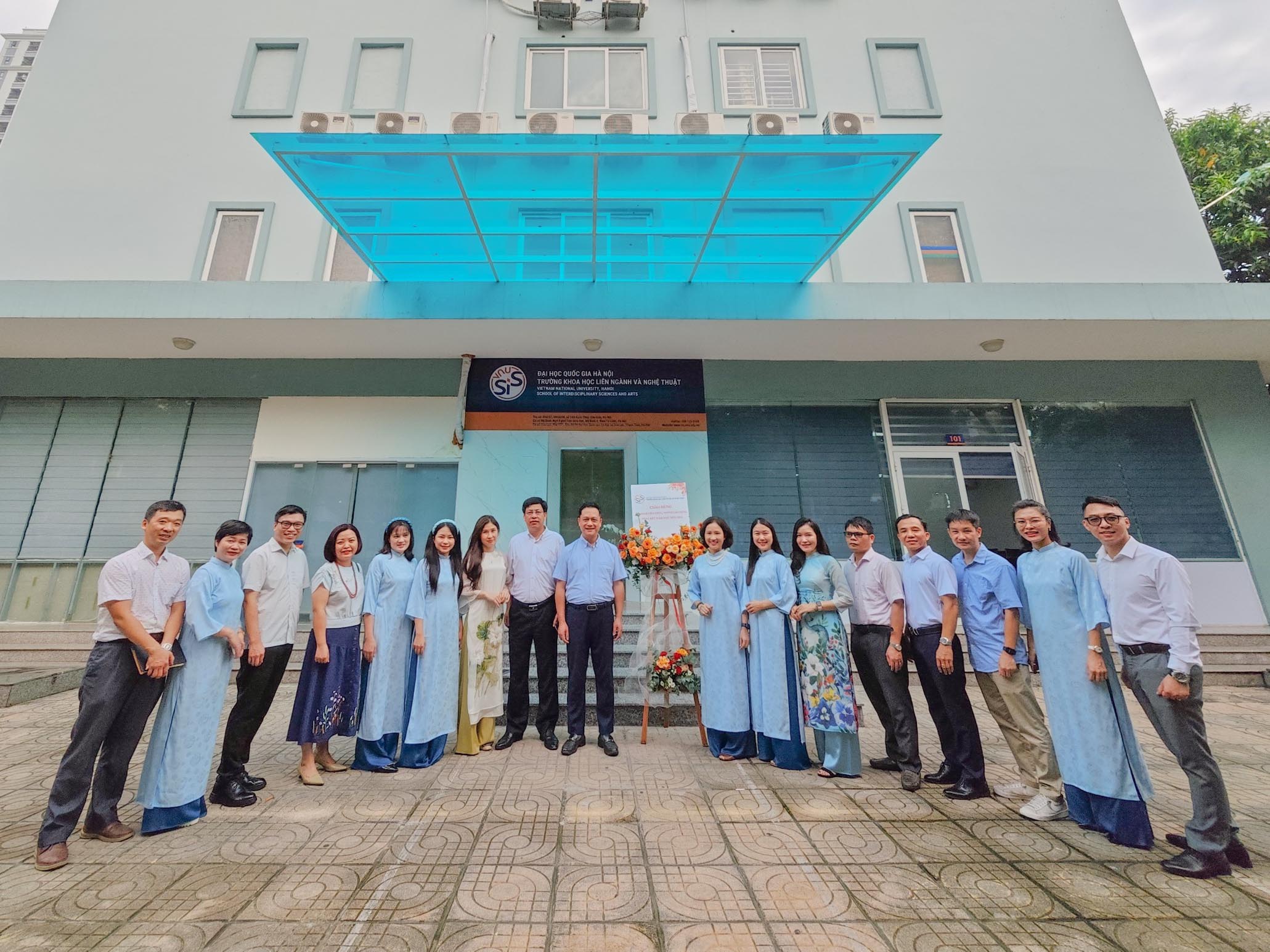 Hội nghị viên chức, người lao động Khoa Quản trị và Kinh tế sáng tạo - Trường Khoa học liên ngành và Nghệ thuật, Đại học Quốc gia Hà Nội, năm học 2023 - 2024