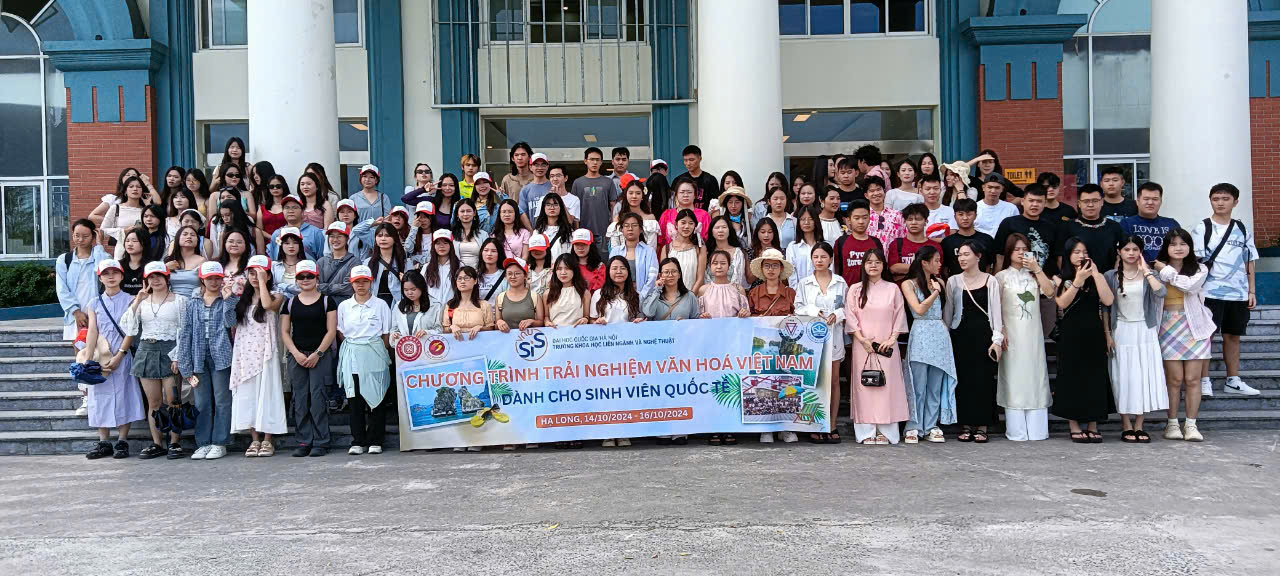 Sinh viên nước ngoài thực tế, trải nghiệm vịnh Hạ Long