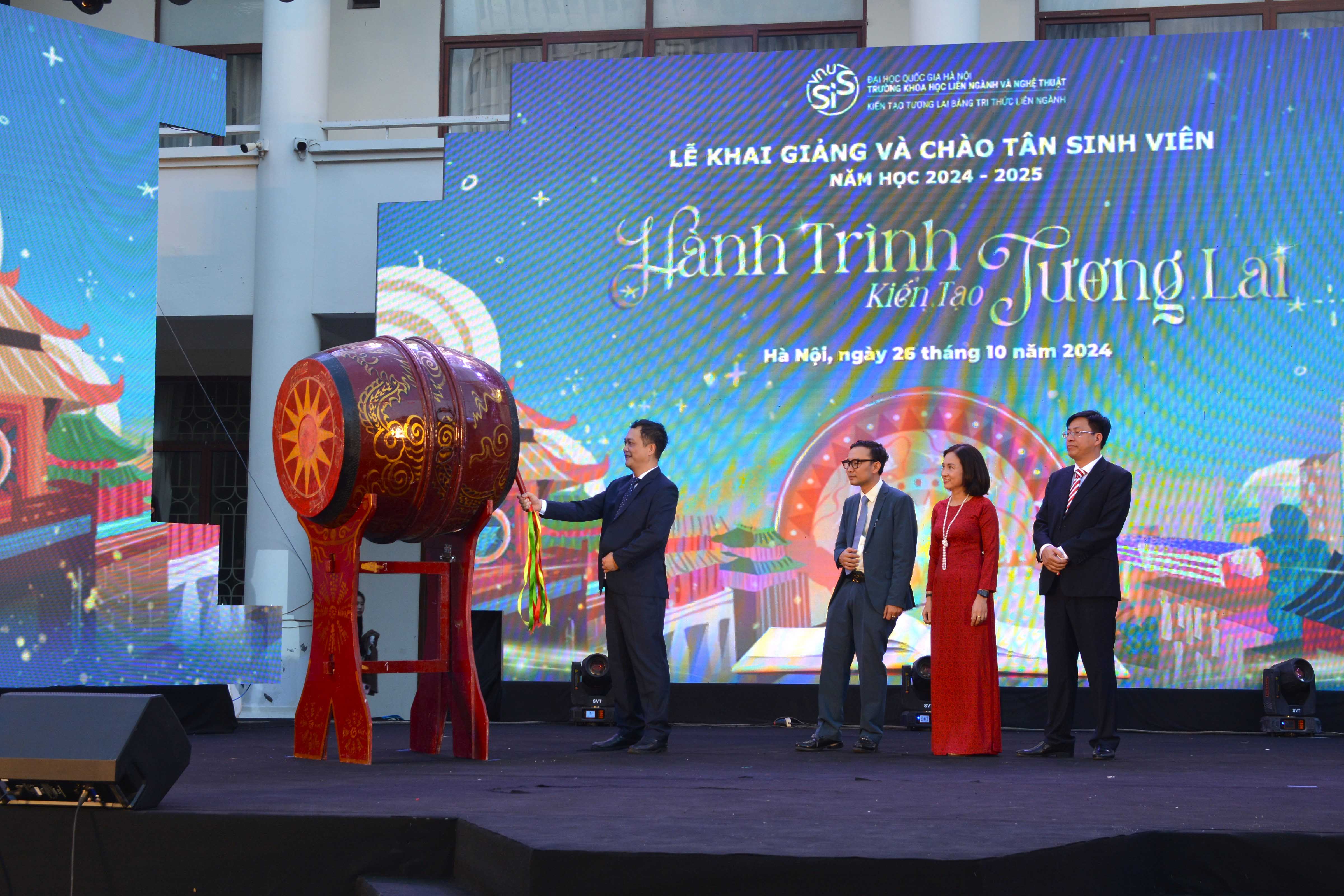 “Hành trình kiến tạo tương lai” - Rực rỡ Lễ Khai giảng và Gala Chào tân sinh viên năm học 2024 – 2025