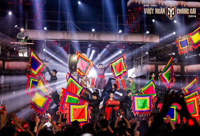 [Báo điện tử Sinh viên Việt Nam] Giảng viên ngành Quản lý giải trí và sự kiện chia sẻ lý do quan trọng nhất để hai show Anh Trai “bùng nổ”