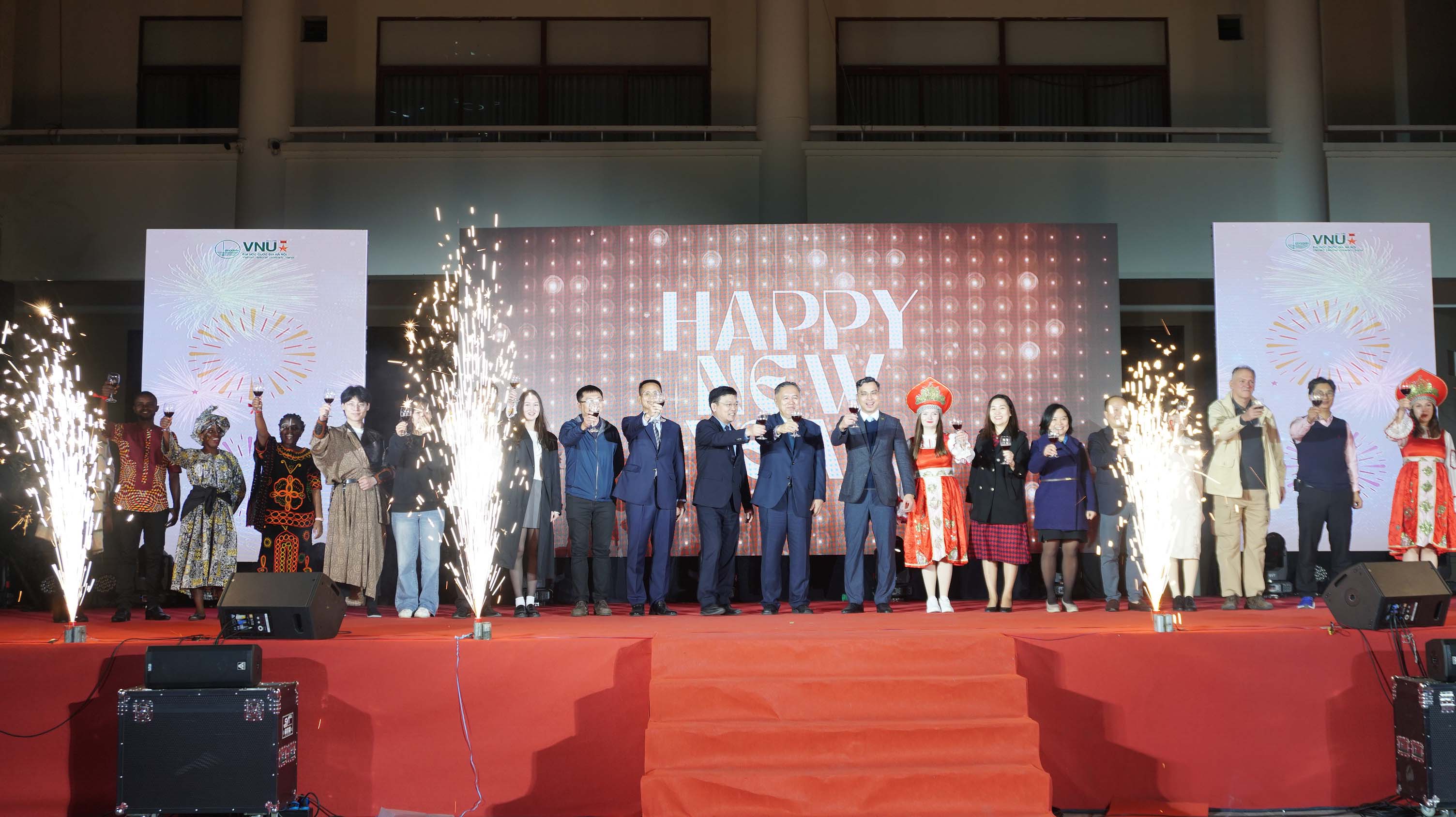 Giao lưu sinh viên quốc tế chào năm mới 2025