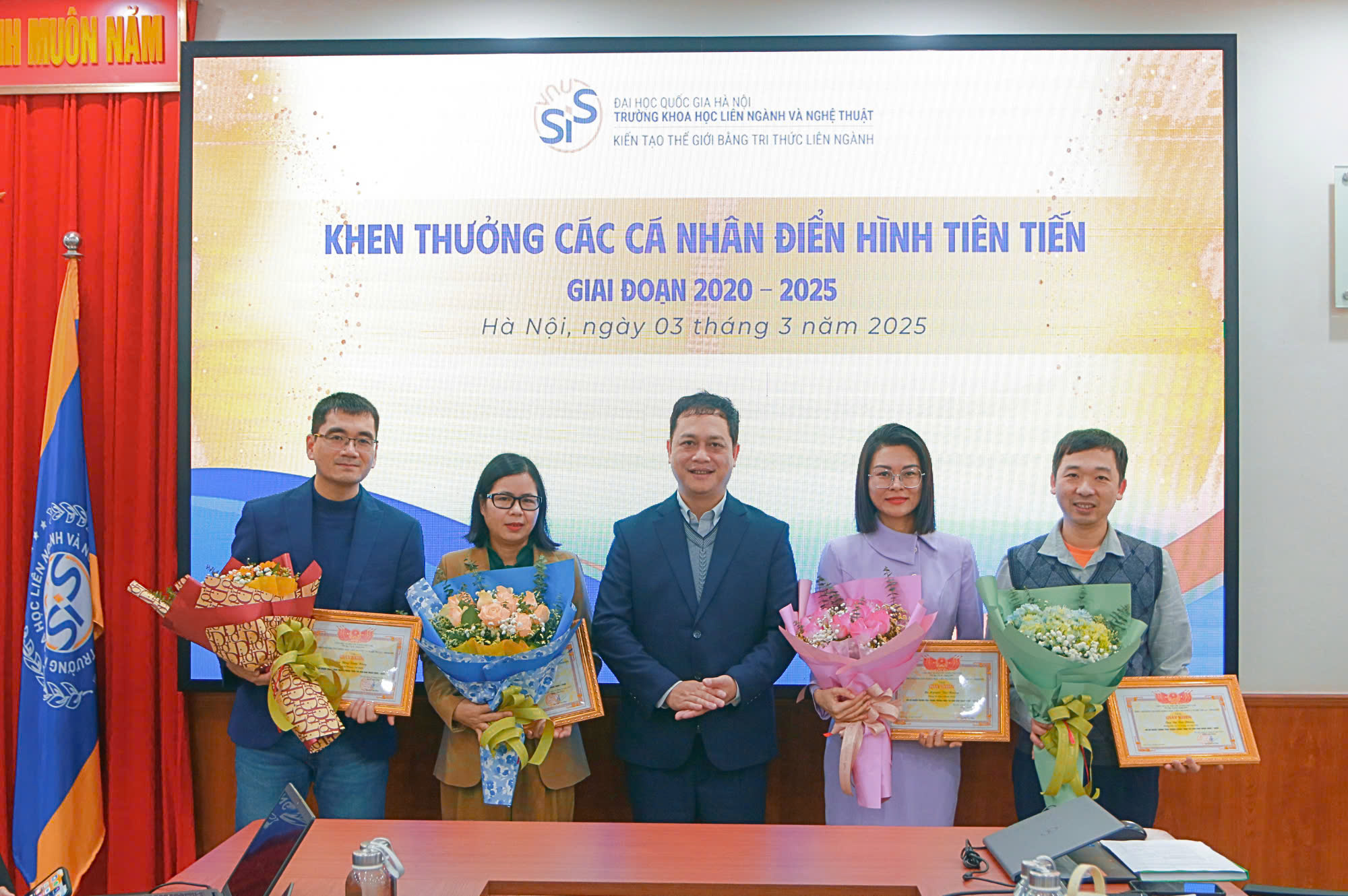 Lễ Khen thưởng Các cá nhân điển hình tiên tiến giai đoạn 2020 - 2025