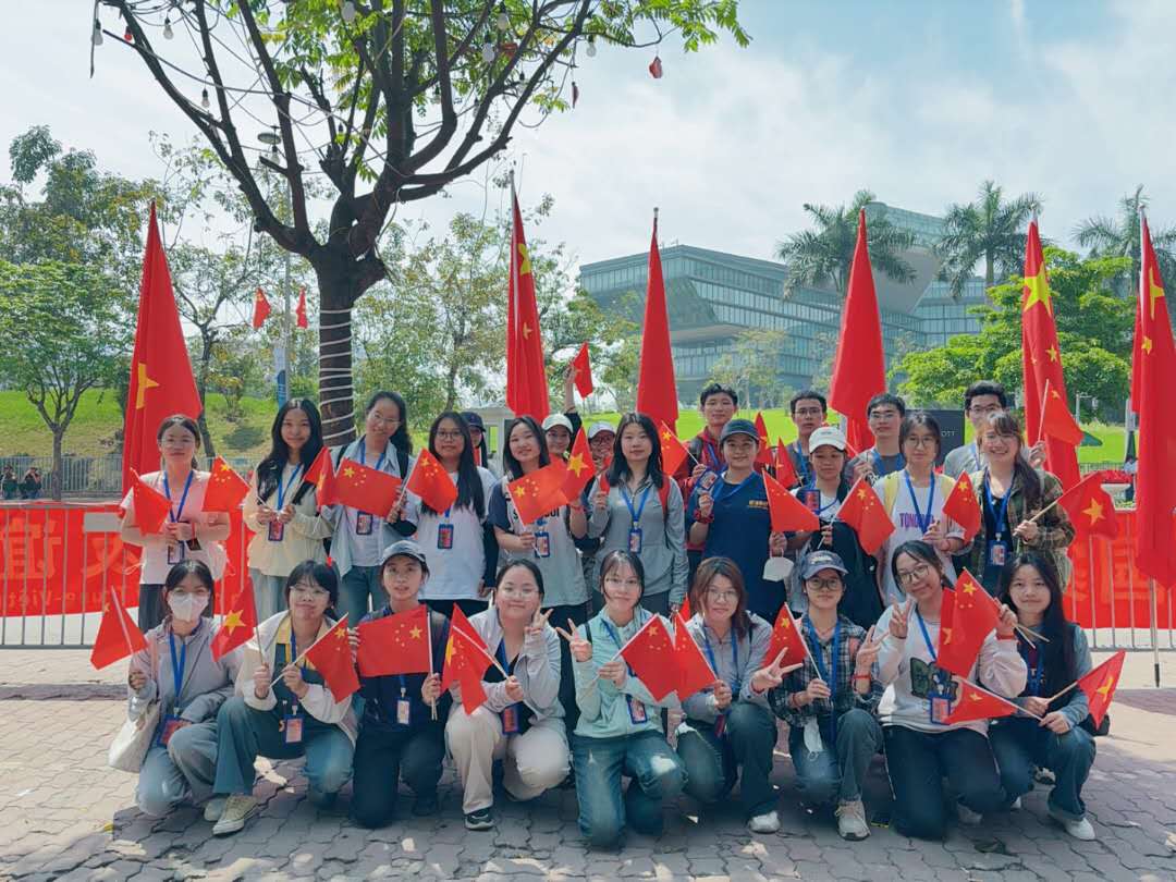 Sinh viên SIS chia sẻ khoảng khắc được đón Tổng bí thư, Chủ tịch nước Tập Cận Bình